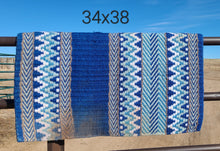Load image into Gallery viewer, Classic Show Blanket
